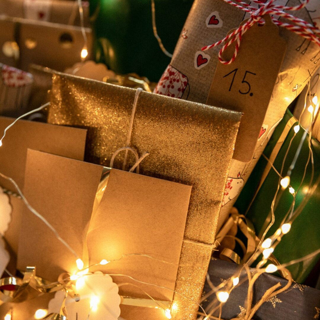 Fashion Feats ( nidgundi )